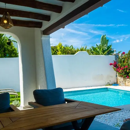 Greta Villa